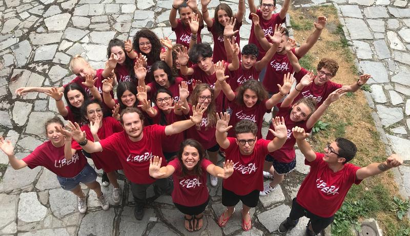 Don Ciotti: "Magliette rosse contro la perdita di umanit"