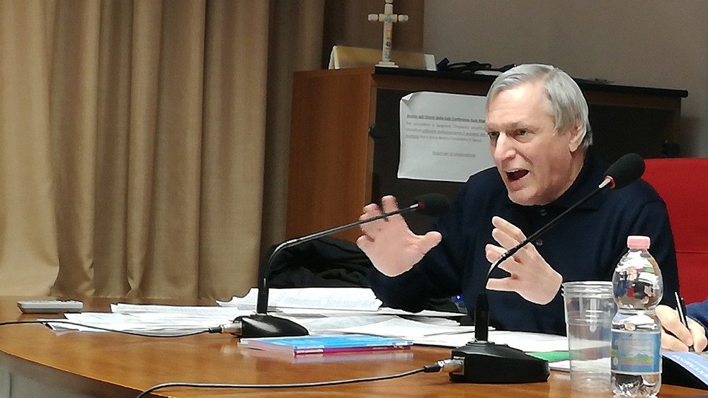 Don Ciotti: "La mafia è un 'virus' che si può approfittare del coronavirus."